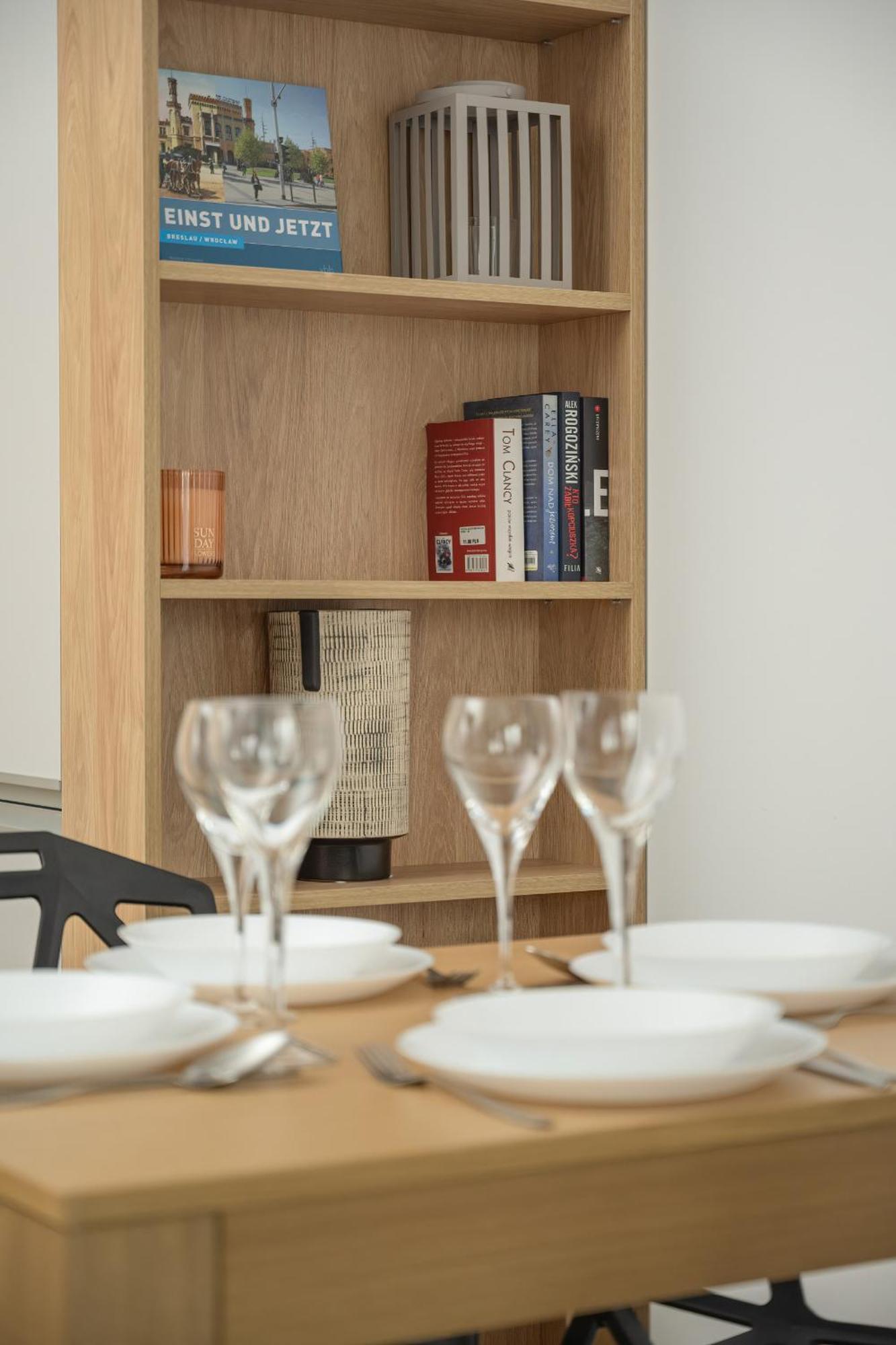 Michalczyka Stylish Apartment With Parking In The City Center Of Wroclaw By Noclegi Renters Екстериор снимка