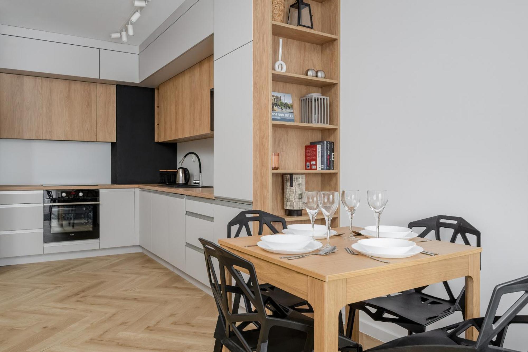 Michalczyka Stylish Apartment With Parking In The City Center Of Wroclaw By Noclegi Renters Екстериор снимка