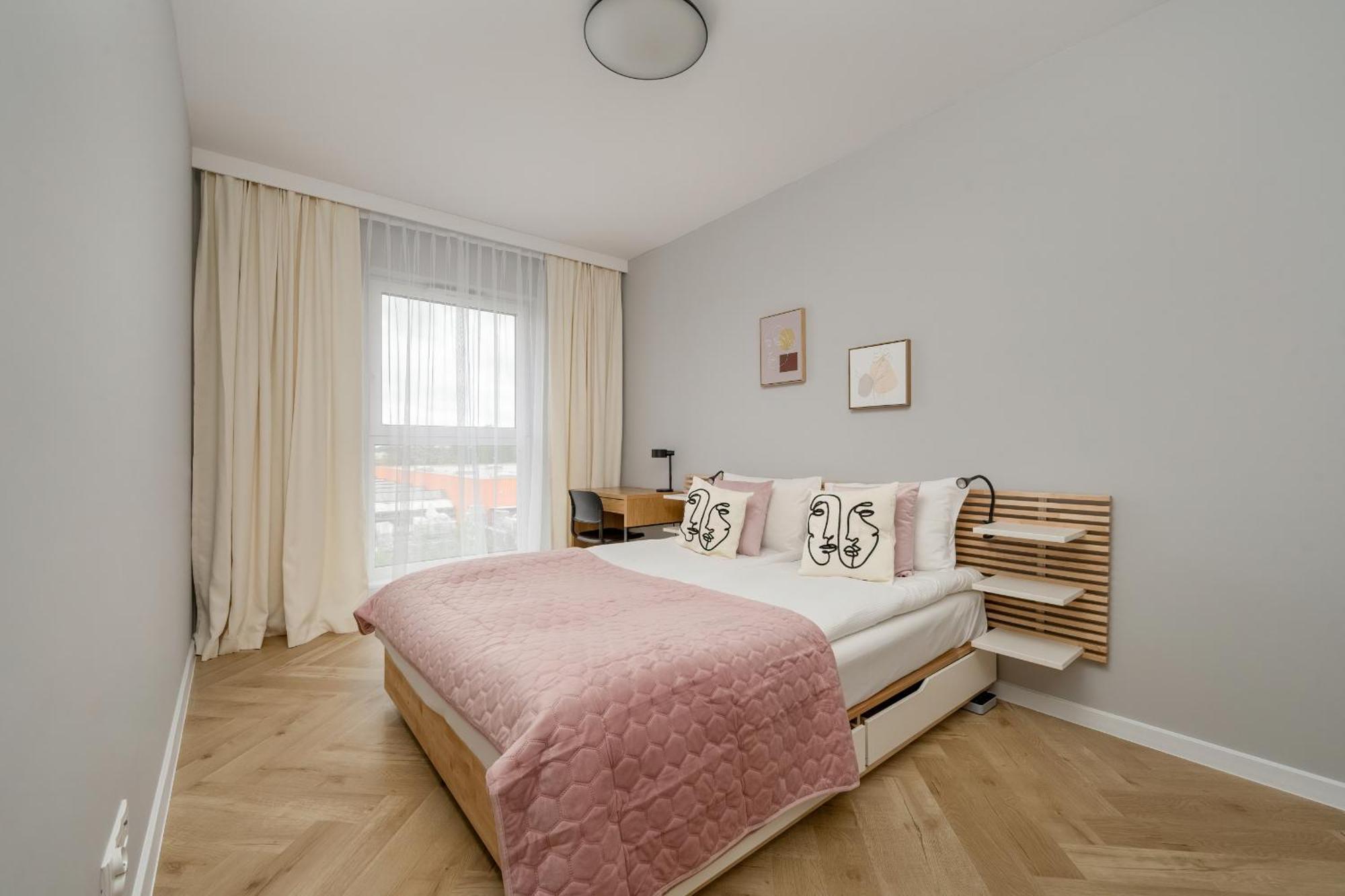 Michalczyka Stylish Apartment With Parking In The City Center Of Wroclaw By Noclegi Renters Екстериор снимка